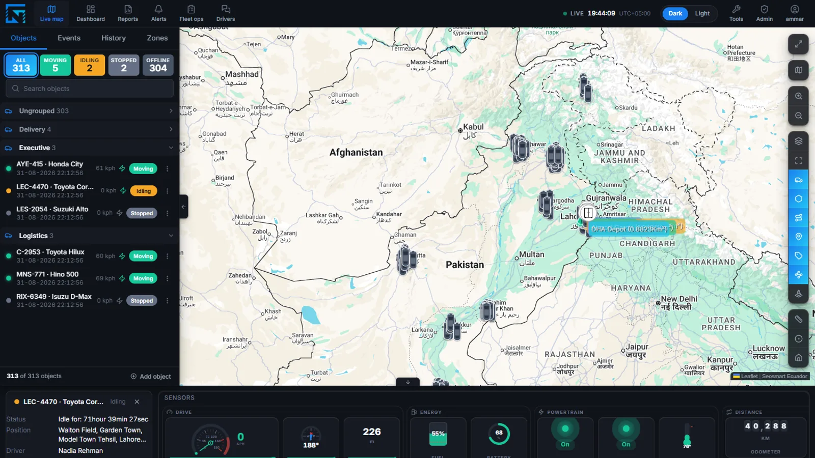 NexFleet live map console showing vehicle markers, clustering and the telemetry deck